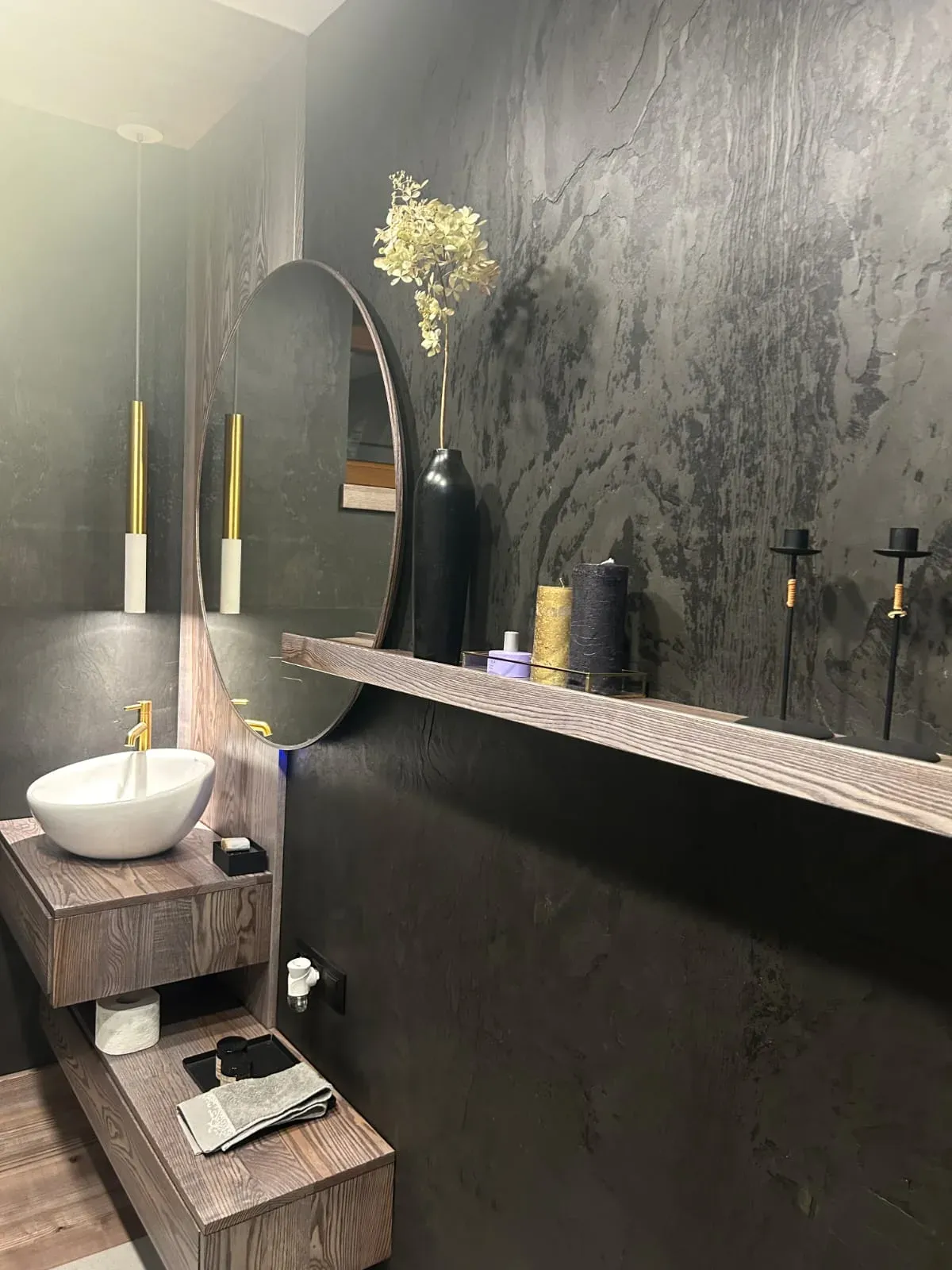 Luxury Stone Veneer Interior